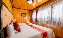 Cat Ba Ocean Cruise - Triple room