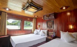 Prince Junk 2 cabins triple