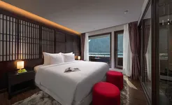 Scarlet Pearl Cruise - silver room