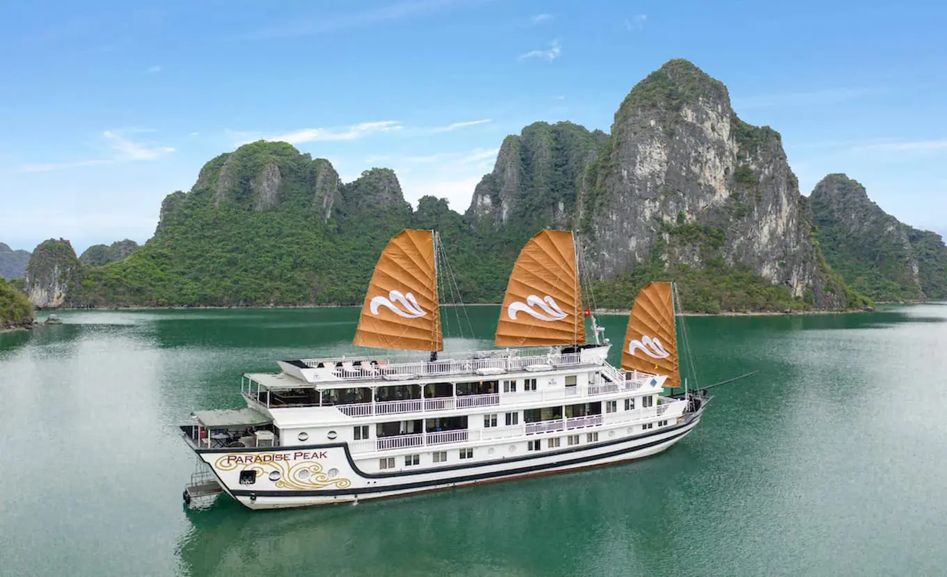 Paradise Peak Cruise - Halong Bay 3 Days 2 Nights